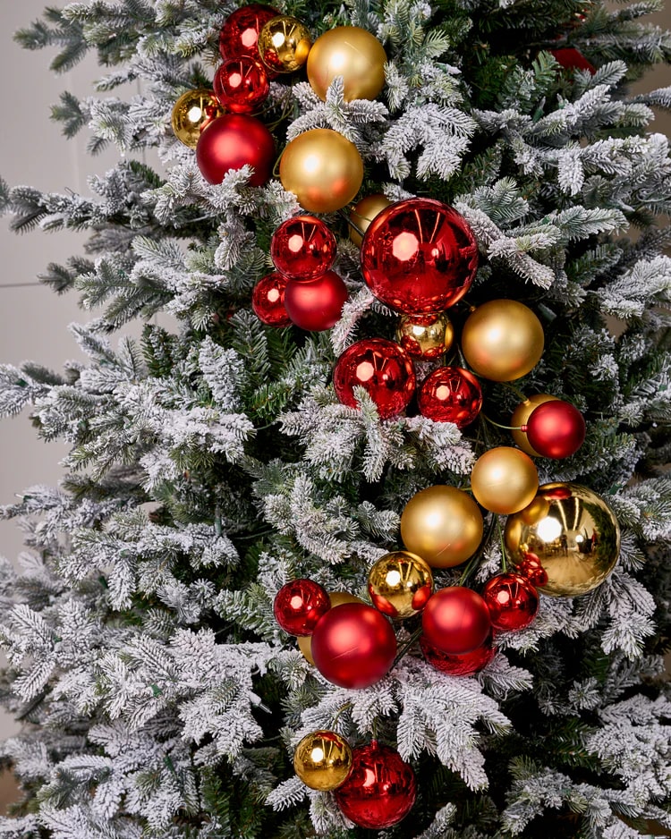 4 FT Red & Gold Shiny & Matte Ball Garland