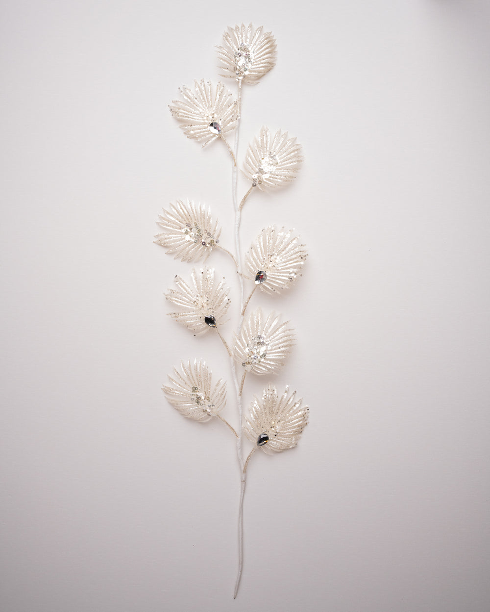 29" White Diamond Spray