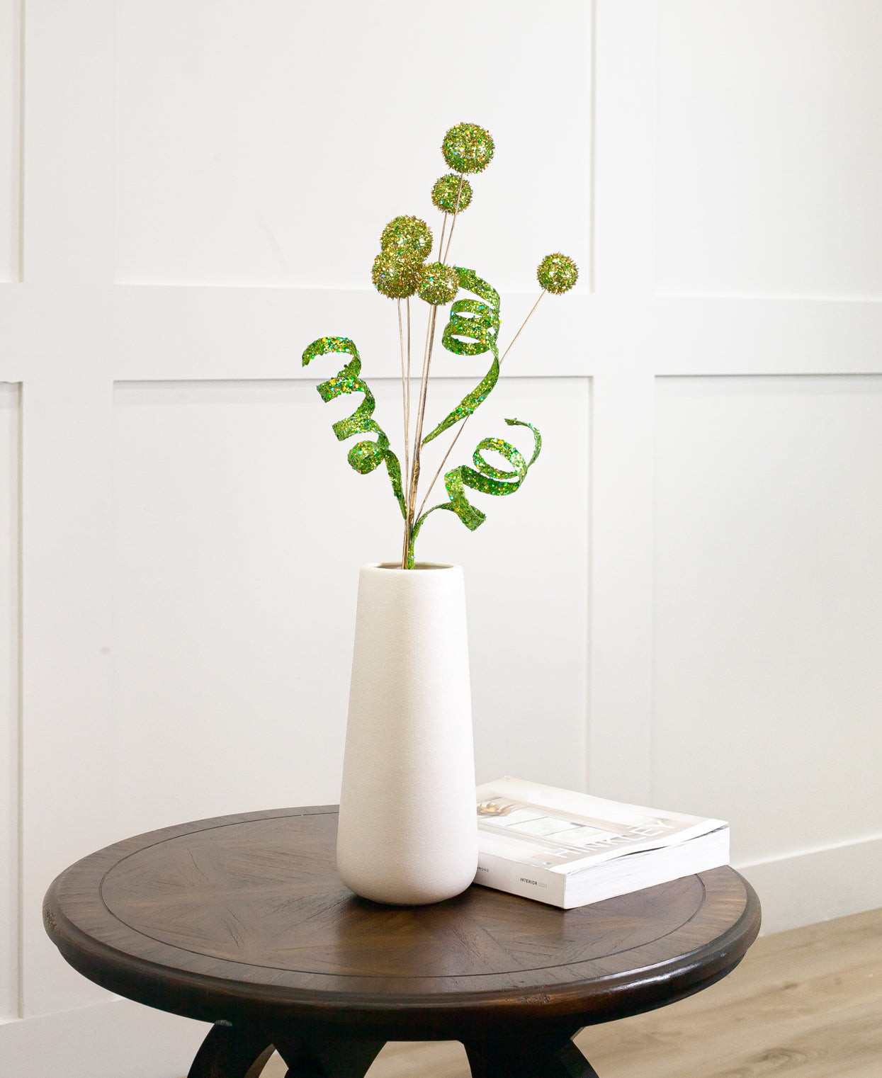 28" Glitter Ball Spray