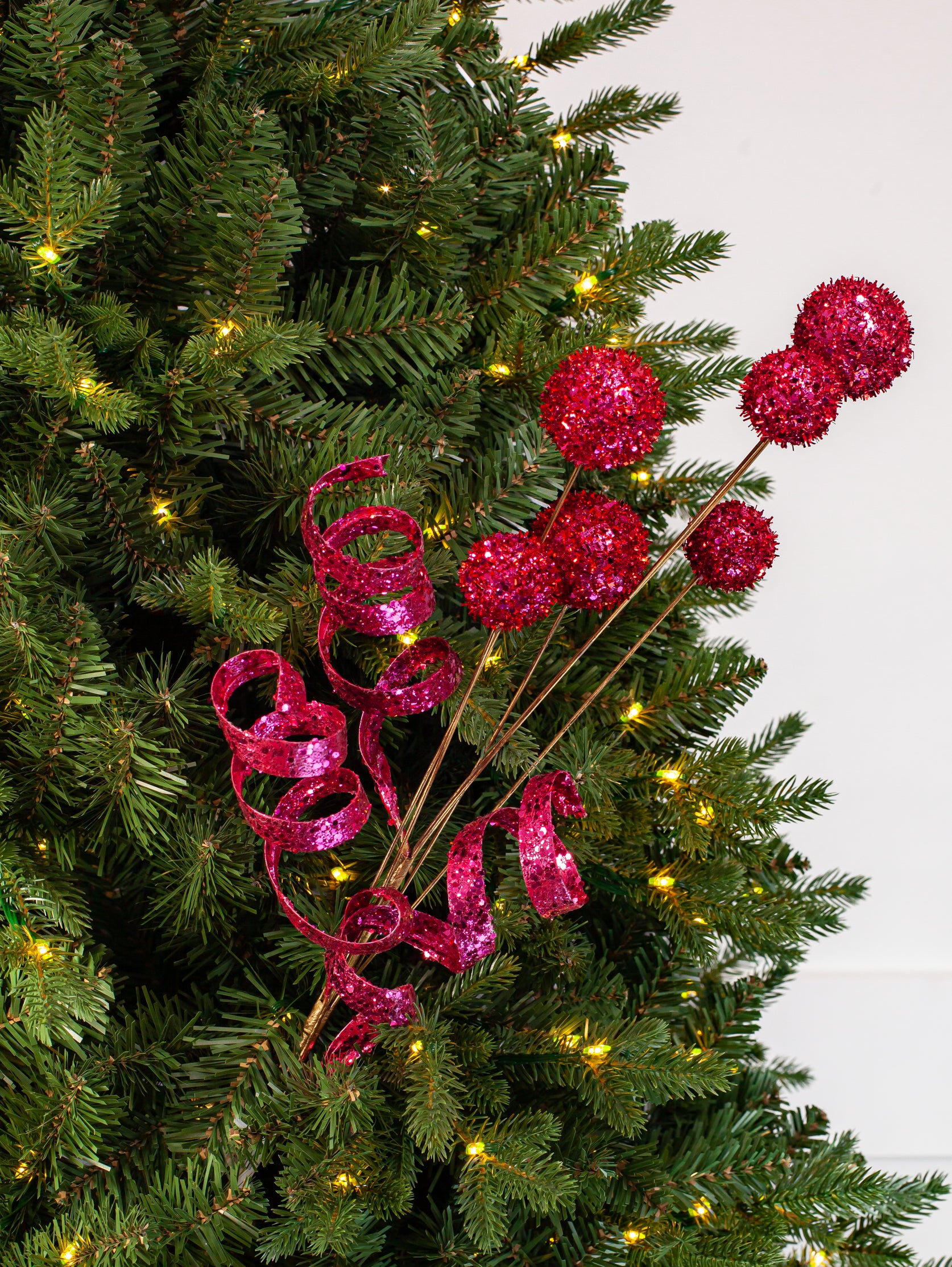 28" Glitter Ball Spray