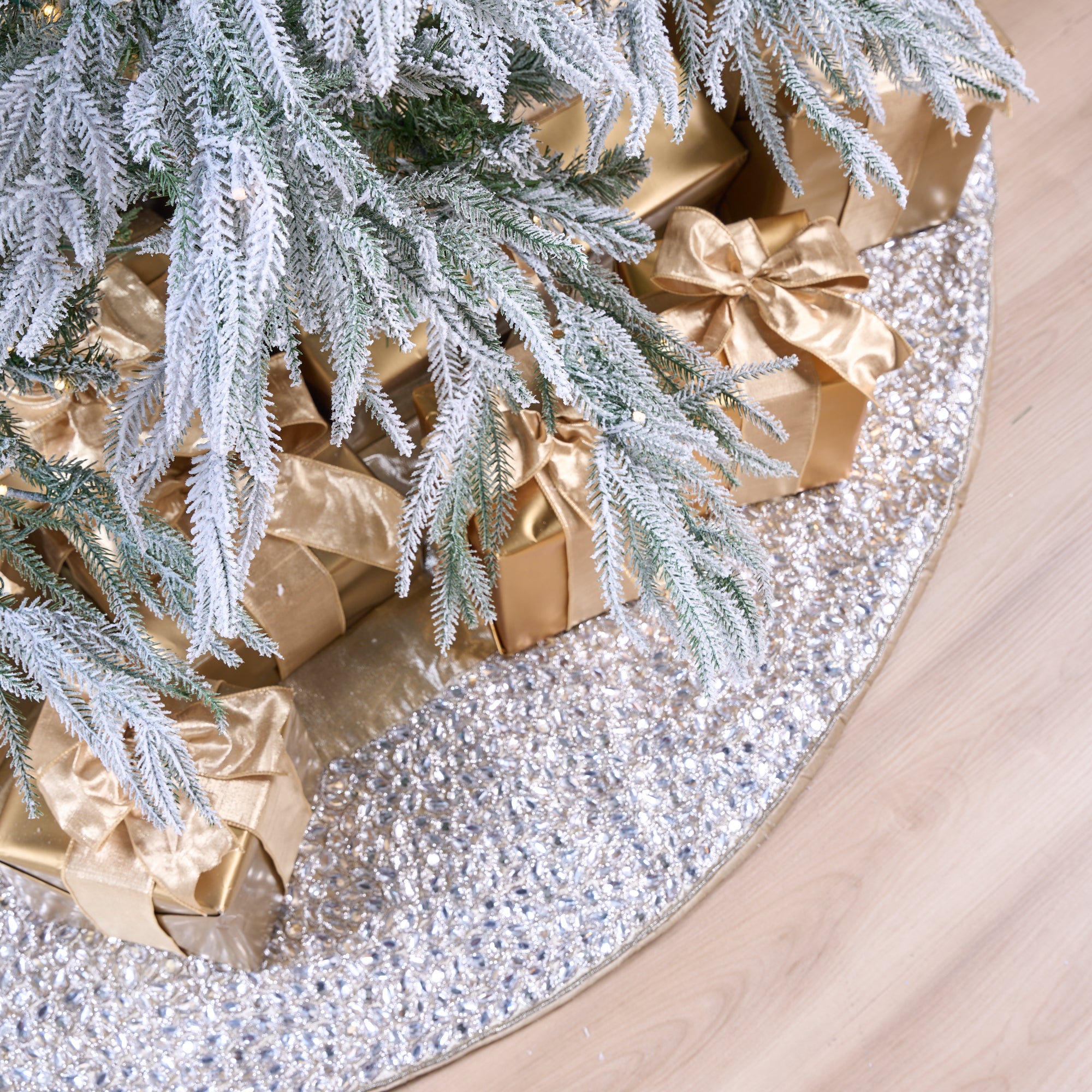 Snowy Ponderosa Tree Pre-Lit Warm White LED Lights With Flashing Motion