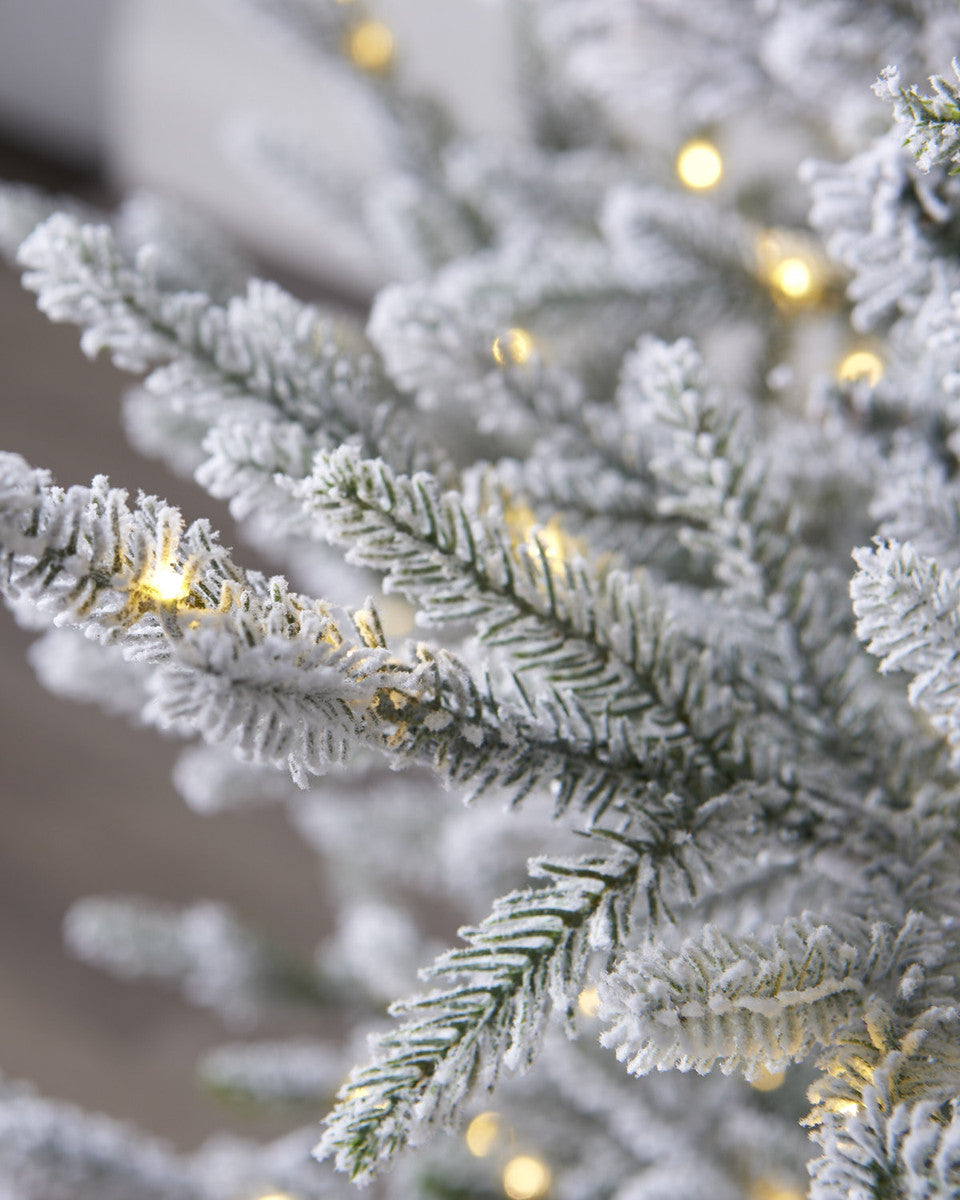 Norway Spruce Snowy Tree Pre Lit Warm White LED Lights