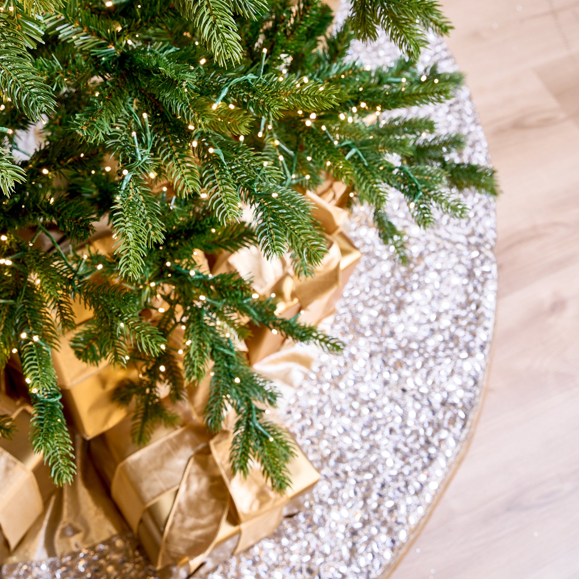 Galloway Spruce Tree Pre Lit Warm White Led Lights With Twinkle Effect