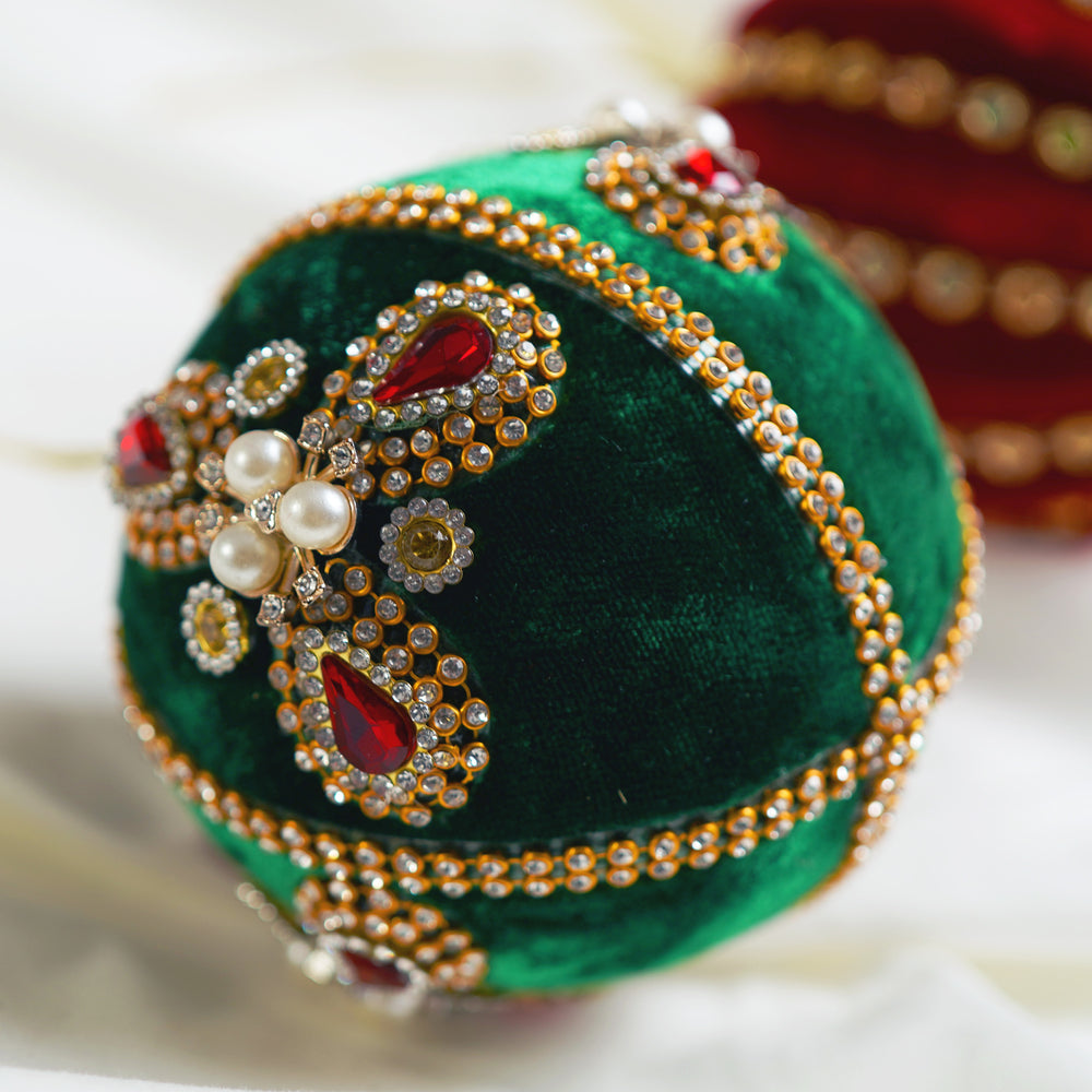 4" Green Gold Pearl Velvet Ball Ornament