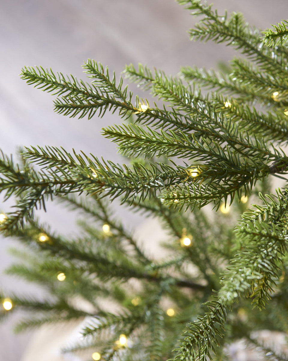 9 FT Norway Spruce Tree Pre Lit Warm White Micro LED Lights