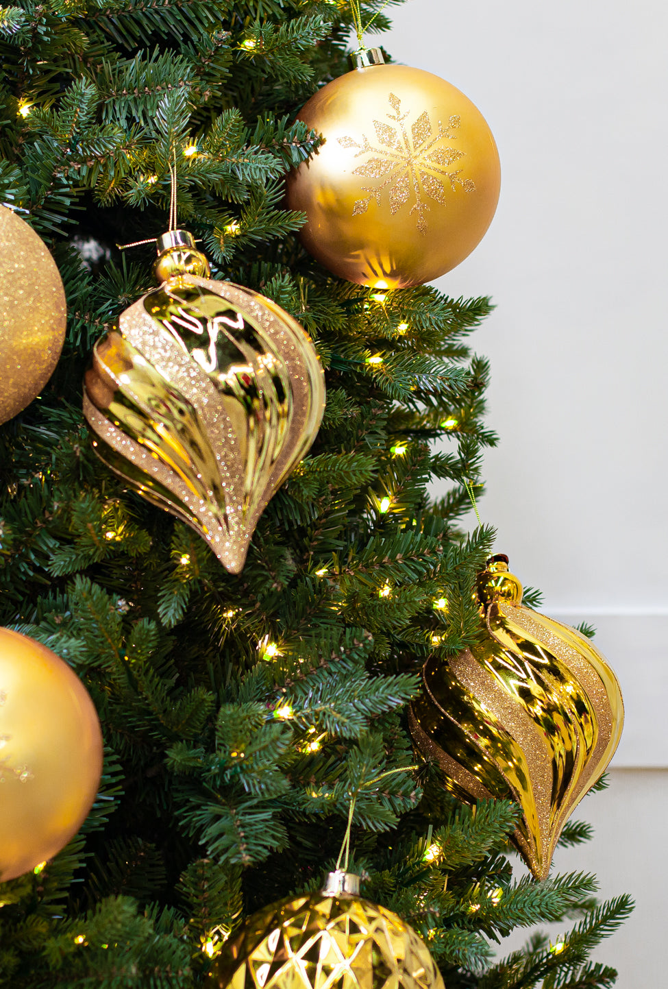 6" Glitter Shatterproof Ball Ornament 6 Pack