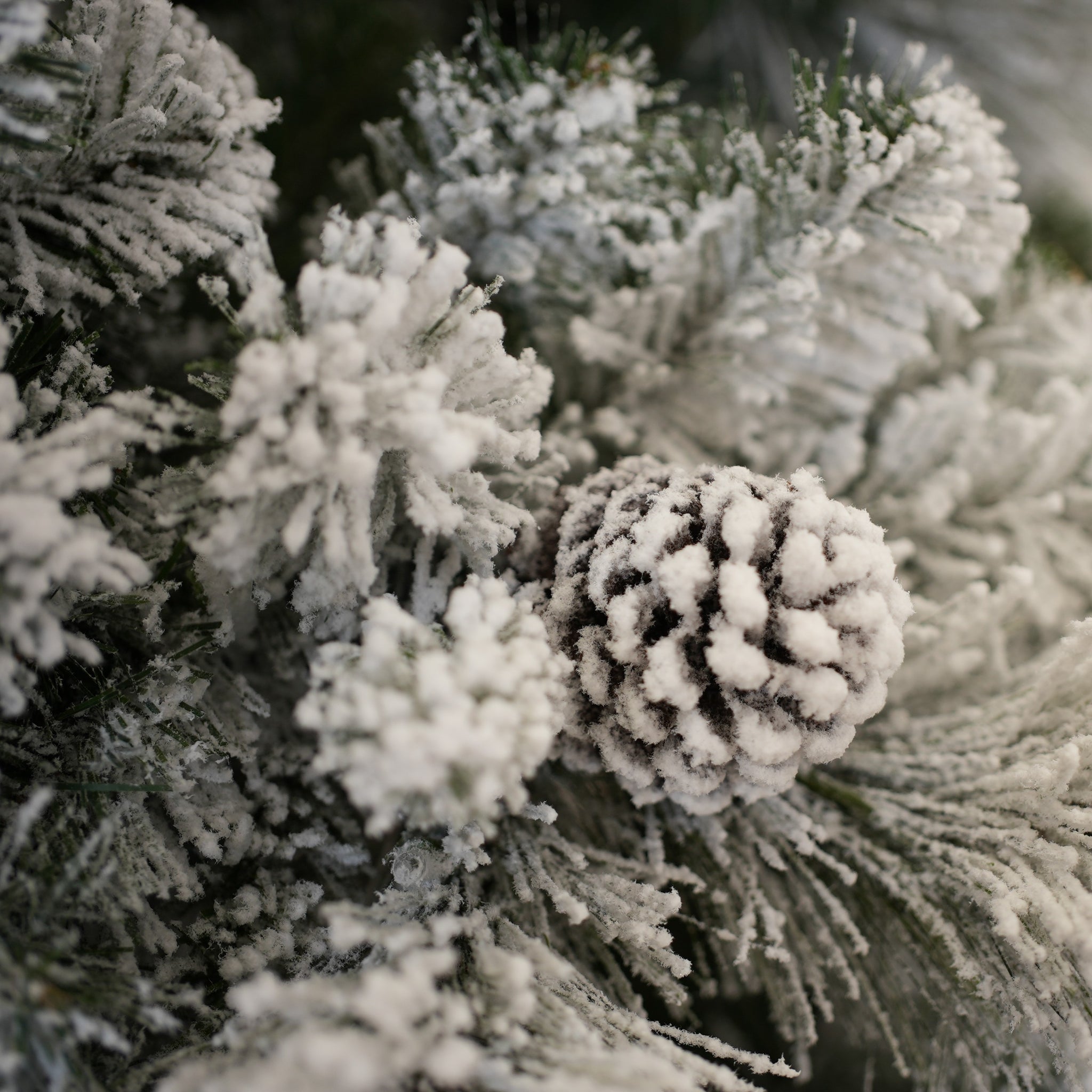 Fluffy Snow Fir Tree Unlit